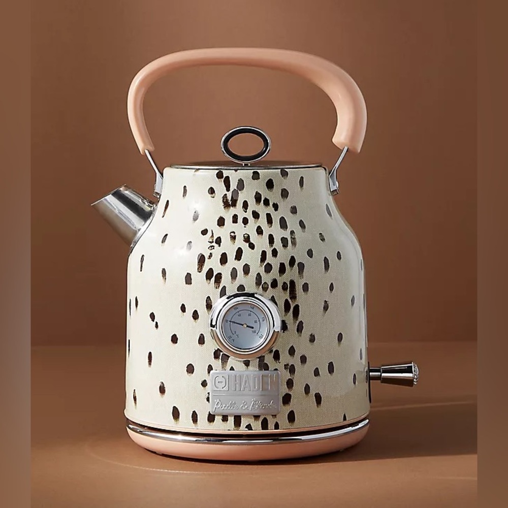 Hayden Poodle & Blonde Cream and Black Speckled Electric Kettle